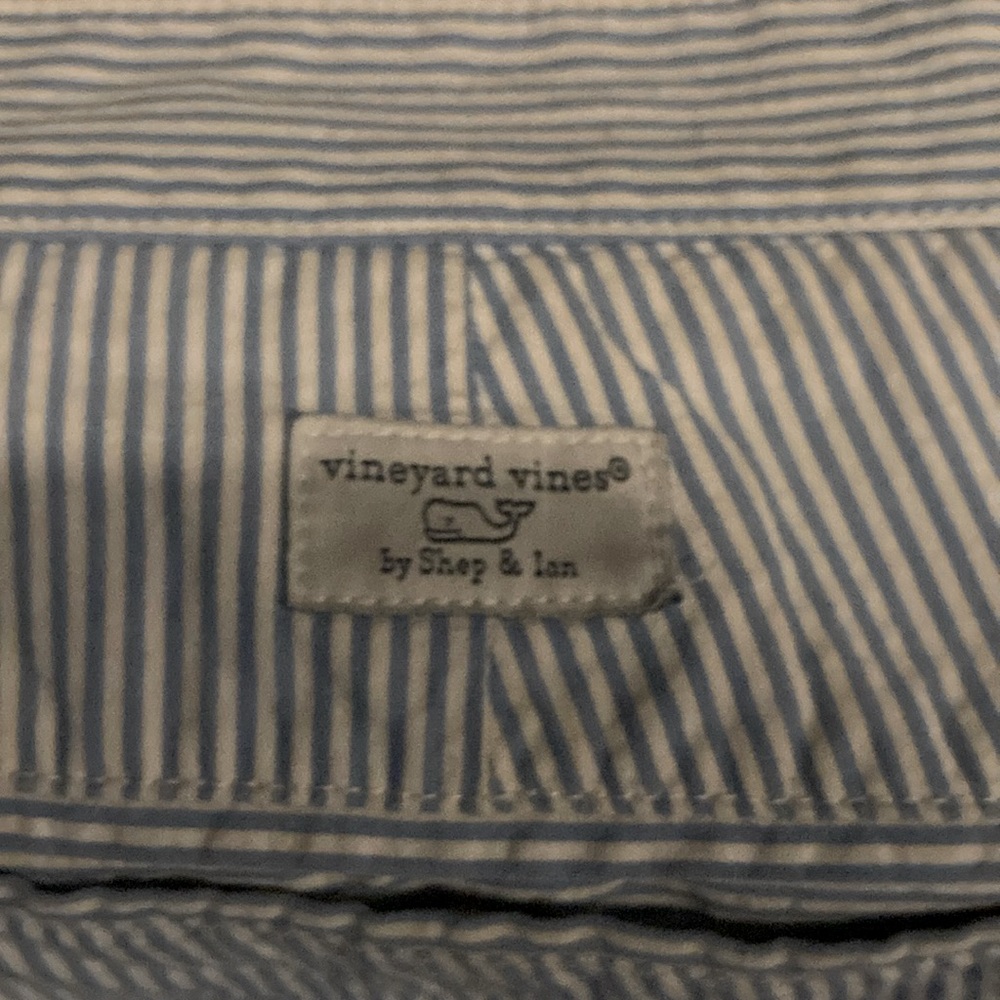 Vineyard vines striped